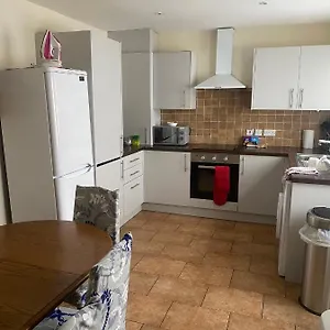 https://ainsworth-place.belfasthotelsireland.com