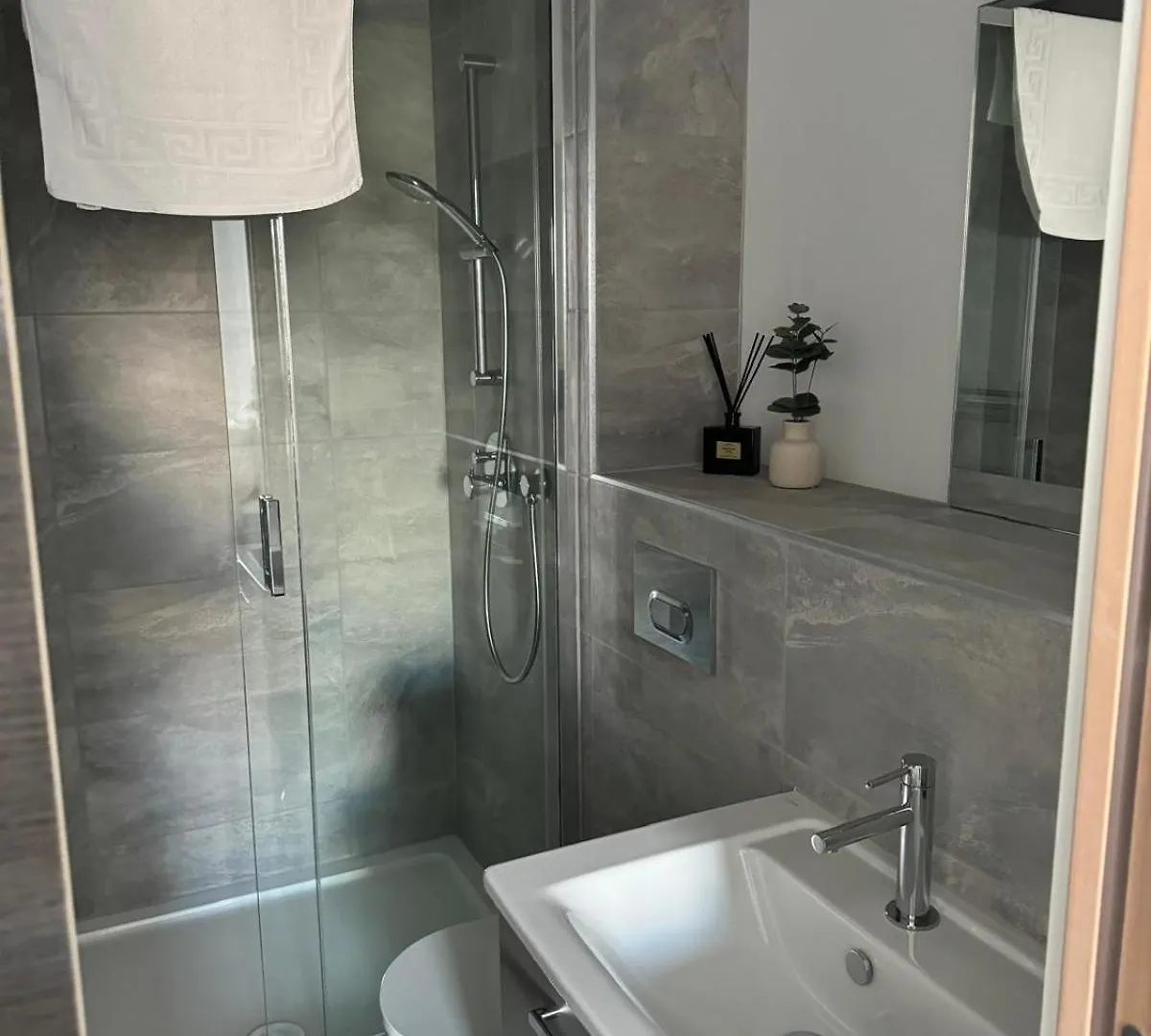 York Minster Icona 250 Free Parking & Gym Apartment